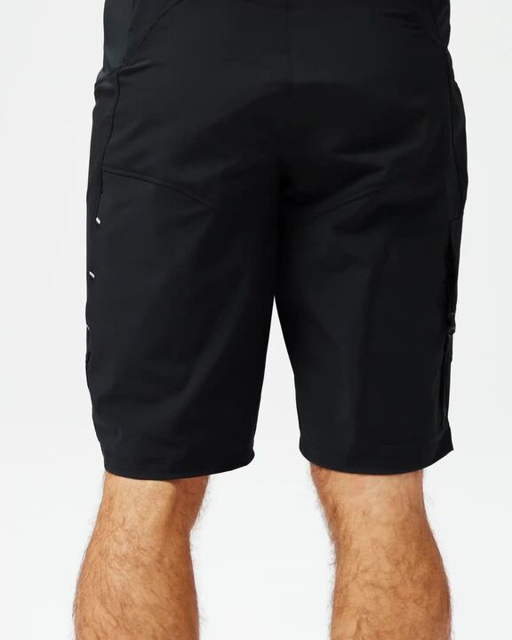 Men Cycling Padded Shorts Zip Pockets EXPL500 - Black - Video 2