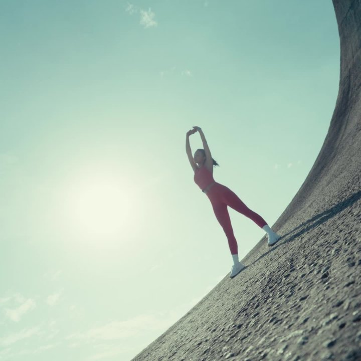 Women's High-Waisted Shaping Sport Leggings - Dark Red - Video 2