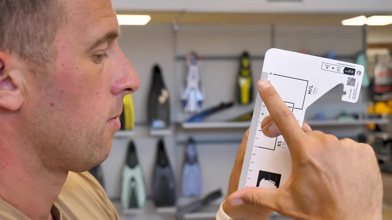 Adult Easybreath snorkelling surface mask grey -no bag- - Video 2