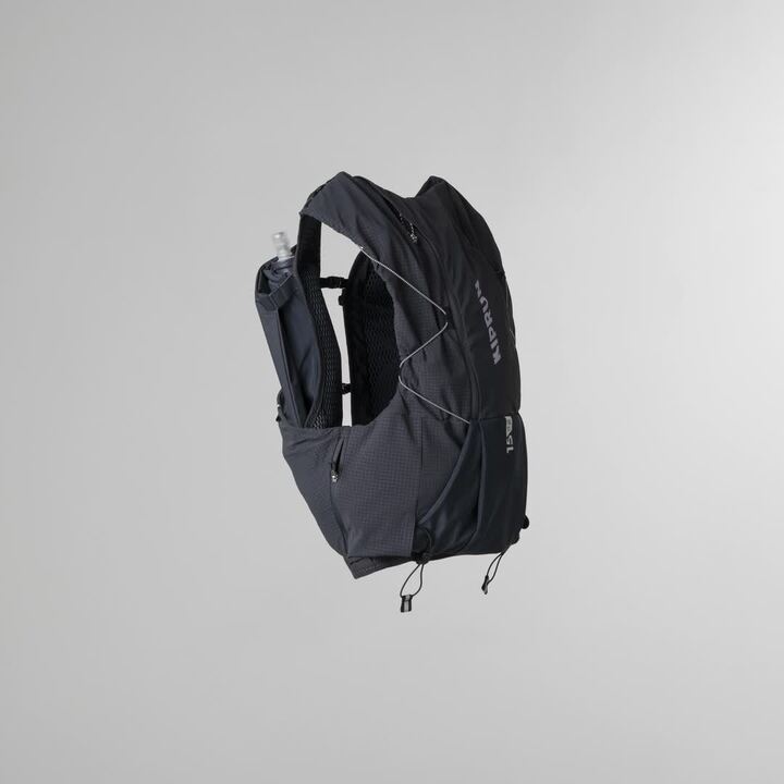 KIPRUN 900 15 L Unisex Trail Running Bag 2 L Water Bladder Included - Black - Video 2