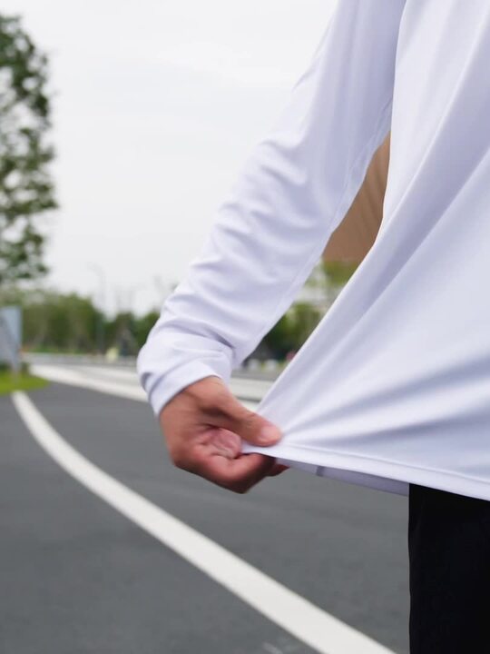 Men's Running Long Sleeved T-Shirt Anti UV 500 UV - Ultra White - Video 2