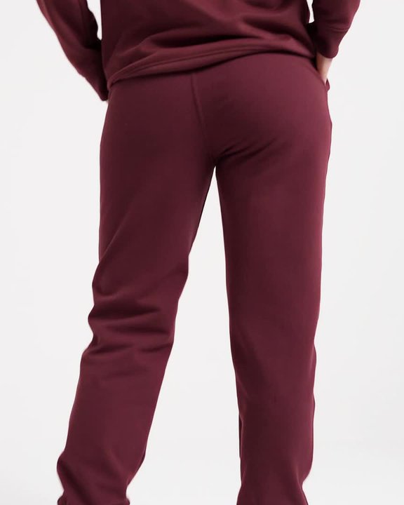 Women's straight-leg cotton jogging bottoms, burgundy - Video 2