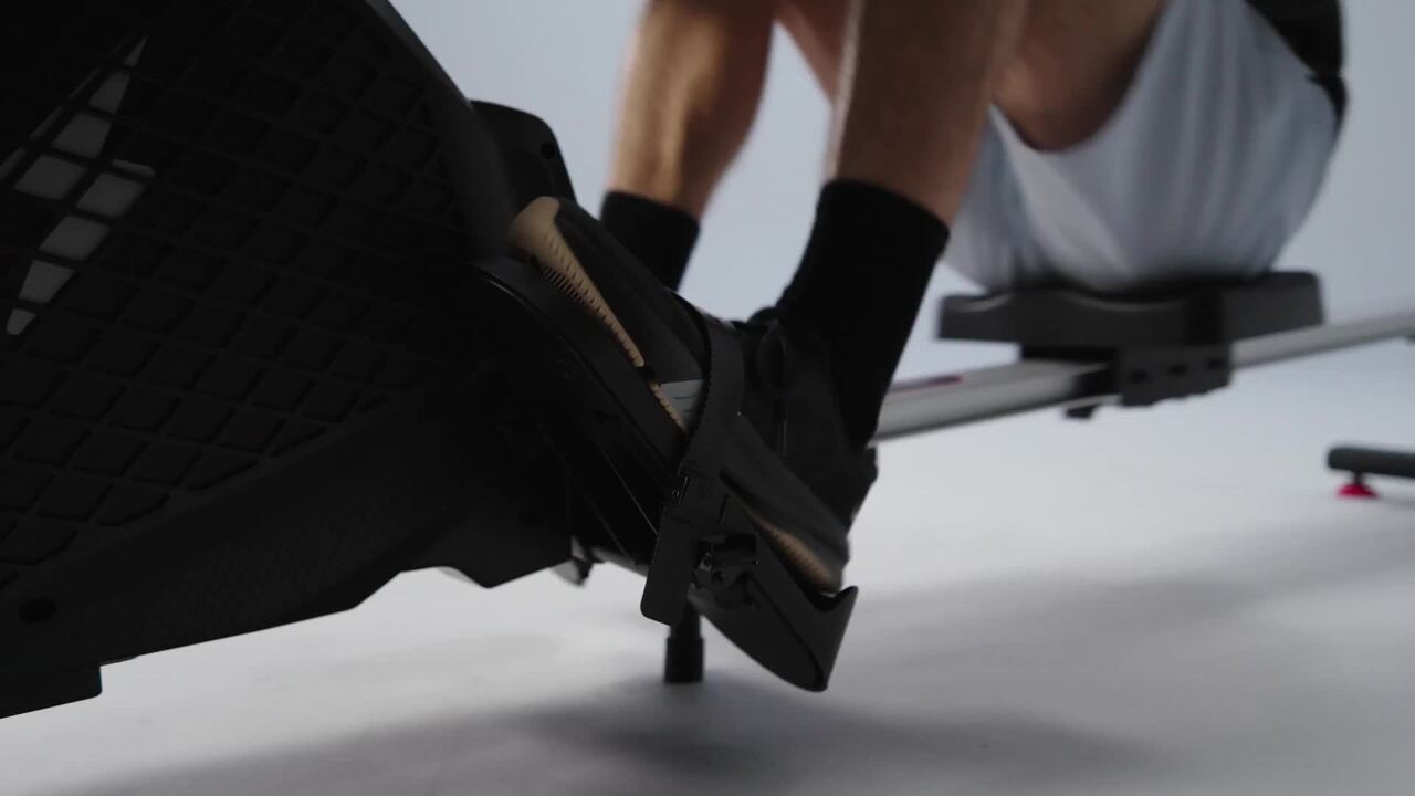 Rowing Machine 500B, Self Powered, 6kg Flywheel, 15 Resistance Levels, Max 130kg - Video 2