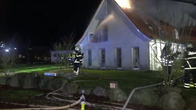 Gemeinde Wangels: Großfeuer in Wohnhaus und Stall in Neutestorf
