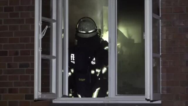 Küchenbrand in Oldenburg: Bewohnerin verletzt