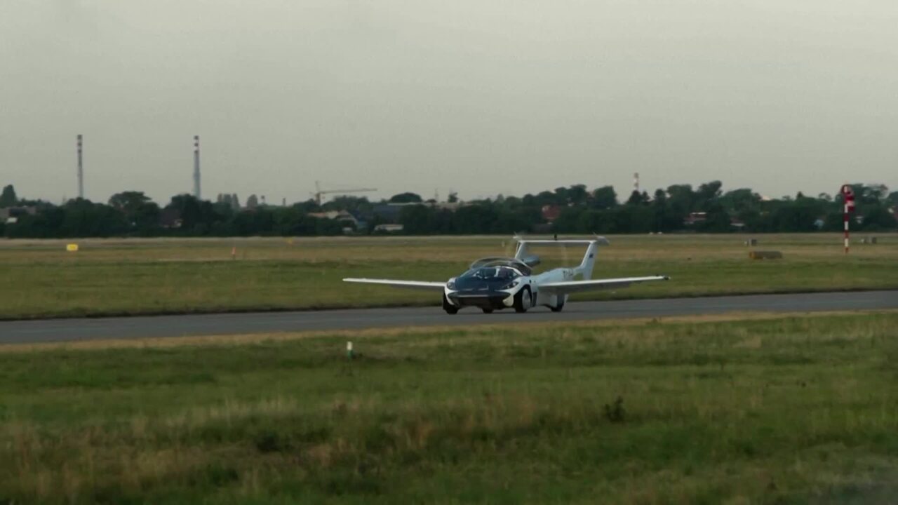 Ecco la prima auto volante: come funziona e quando arriva AirCar