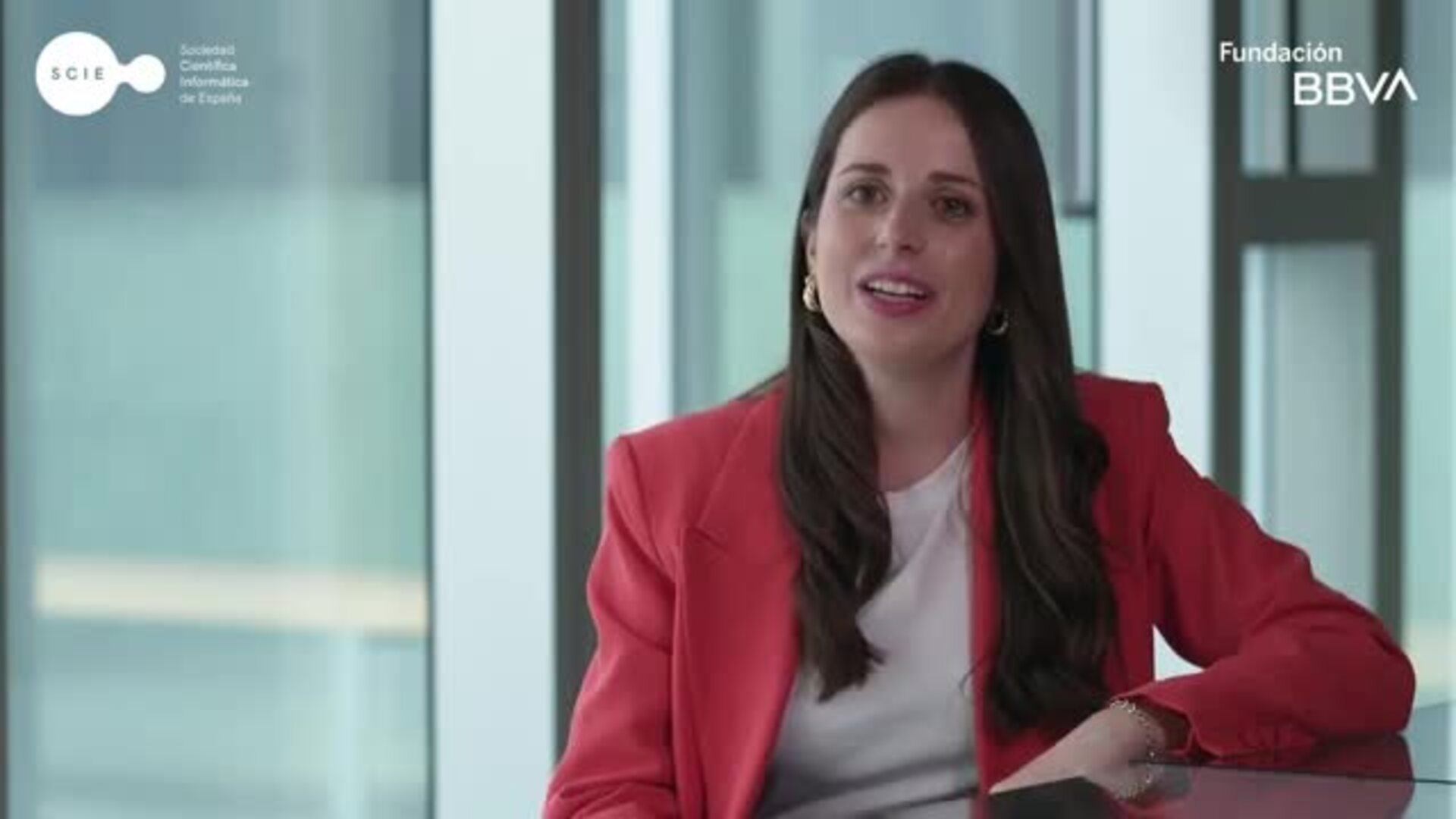 Flor Miriam Plaza del Arco, informática: «El odio sale rentable. Se usa para que las redes sean más adictivas. Necesitamos máquinas que lo detecten»