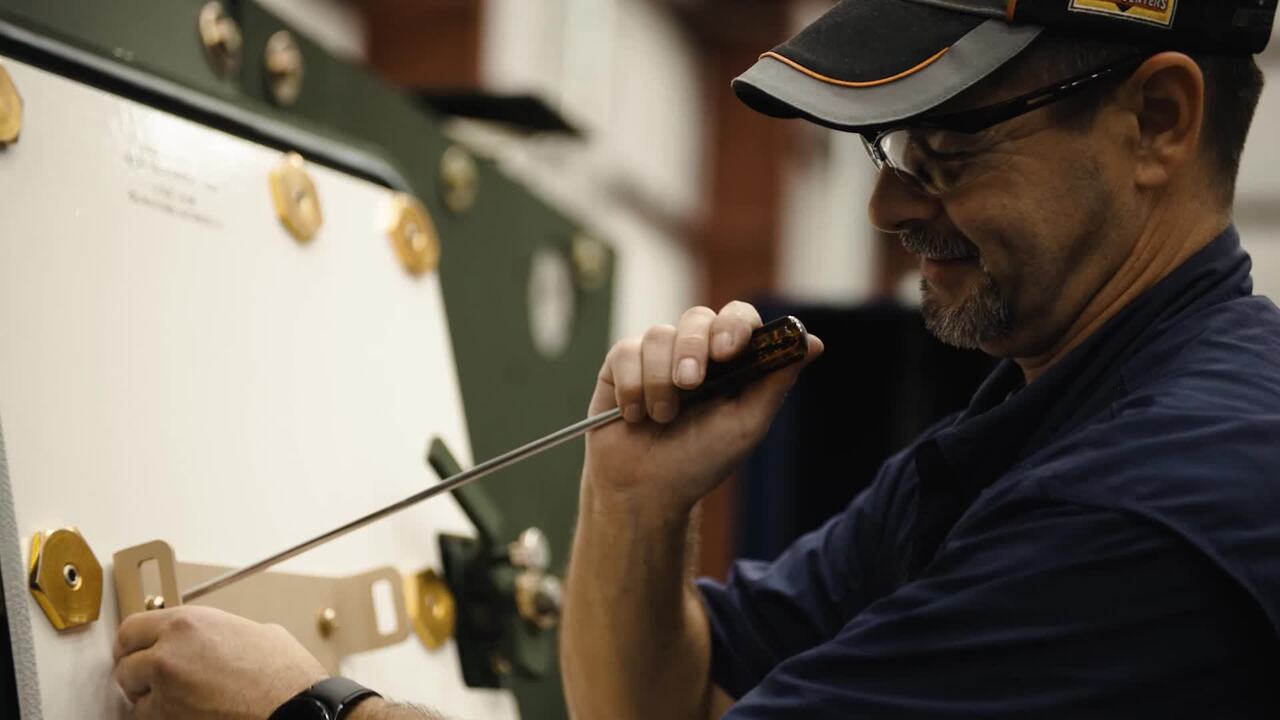 I Am The King of Battle – Travis L.