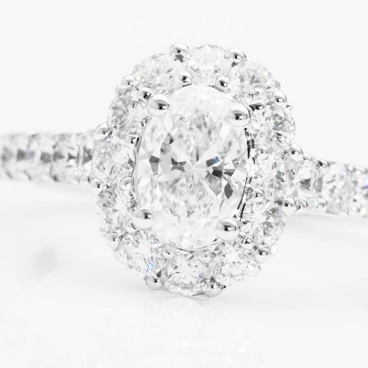 Icon橢圓形鑽石訂婚戒指