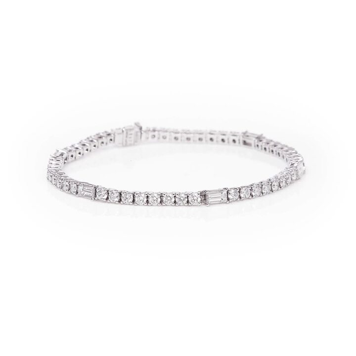 Bracelet en diamants ronds et taille émeraude