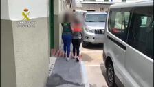 La Guardia Civil detiene a tres extorsionadores que se hacían pasar por proxenetas y ofrecían citas para sexo