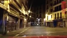 La Policía Foral graba un emotivo vídeo siguiendo el recorrido del encierro en una Pamplona vacía