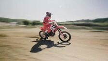 Marc Márquez vuelve a entrenar con una espectacular sesión de motocross