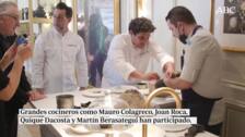 De Niro improvisa cortando jamón en el aperitivo del 'menú impagable' que le ha brindado Madrid Fusión
