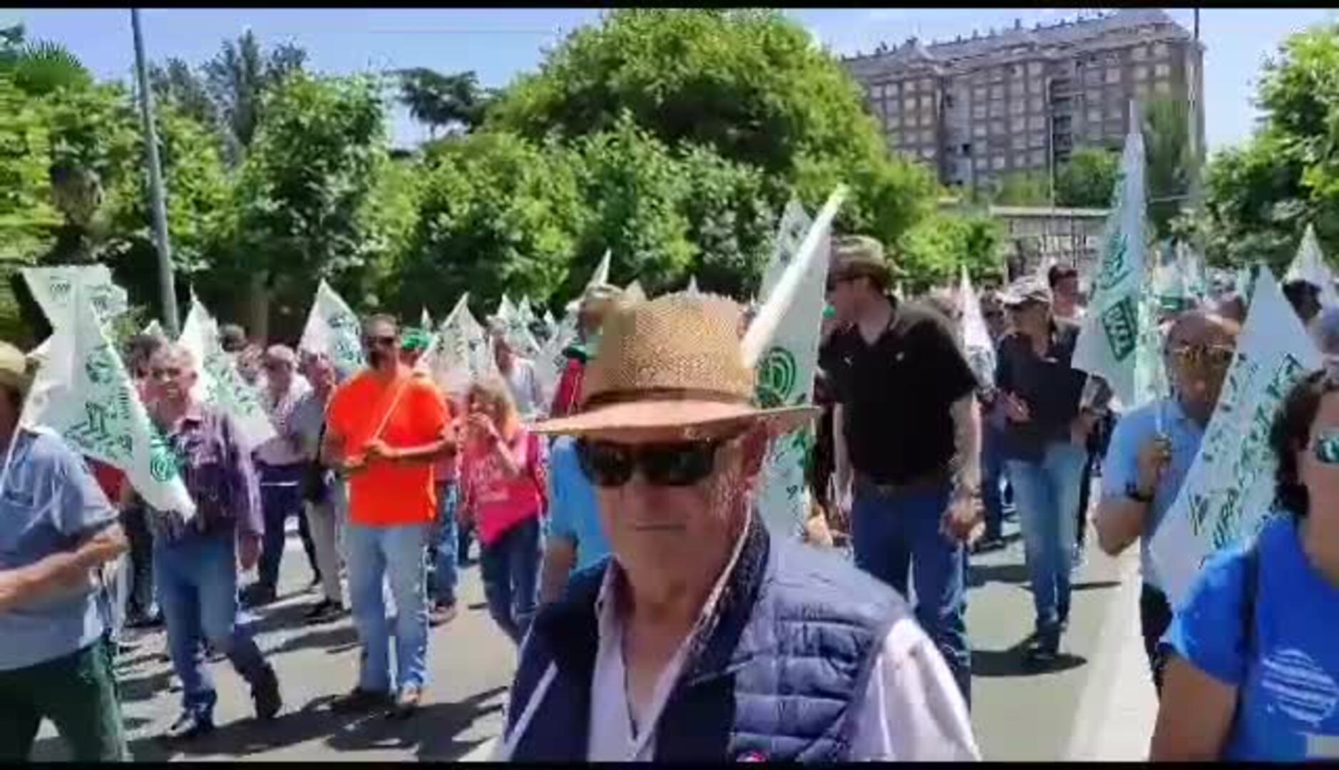 Manifestación convocada por las organizaciones agrarias Asaja, La Alianza UPA-COAG y UCCL este viernes por las calles de Valladolid