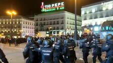 Cientos de radicales siembran el caos en el centro de Madrid en la protesta por Pablo Hasel