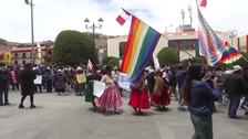 Simpatizantes de Castillo salen a la calle para pedir su liberación tras el fallido autogolpe en Perú