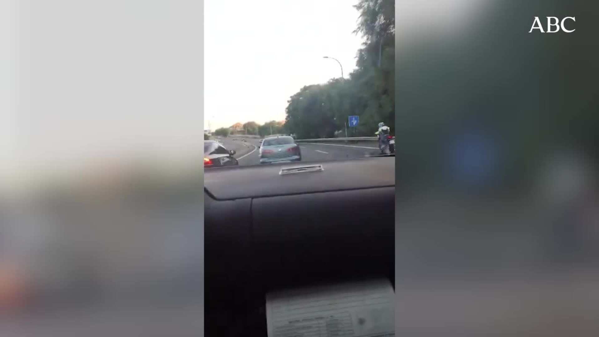 La Policía y el coche de los delincuentes, donde acabó la persecución