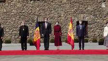 Los Reyes, recibidos con honores y vivas en una visita histórica a Andorra