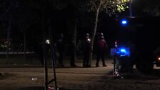 Jornada de macrobotellones violentos en Madrid: ataques a la Policía, menores detenidos y un apuñalado