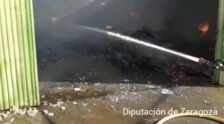 Arde una fábrica de cajas en La Almunia de Doña Godina
