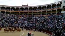 Vídeo: Así se ha vivido el Himno Nacional en la corrida de la Hispanidad en Las Ventas