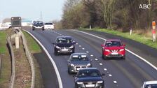 El truco que aparece en el BOE para conducir a 150 km/h sin que te multen