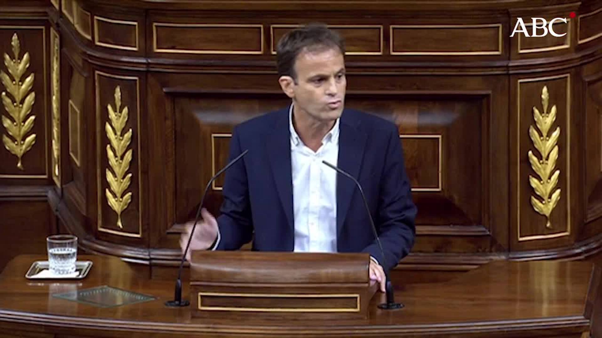 El portavoz de En Comú Podem en el Congreso, Jaume Asens, durante el debate de investidura