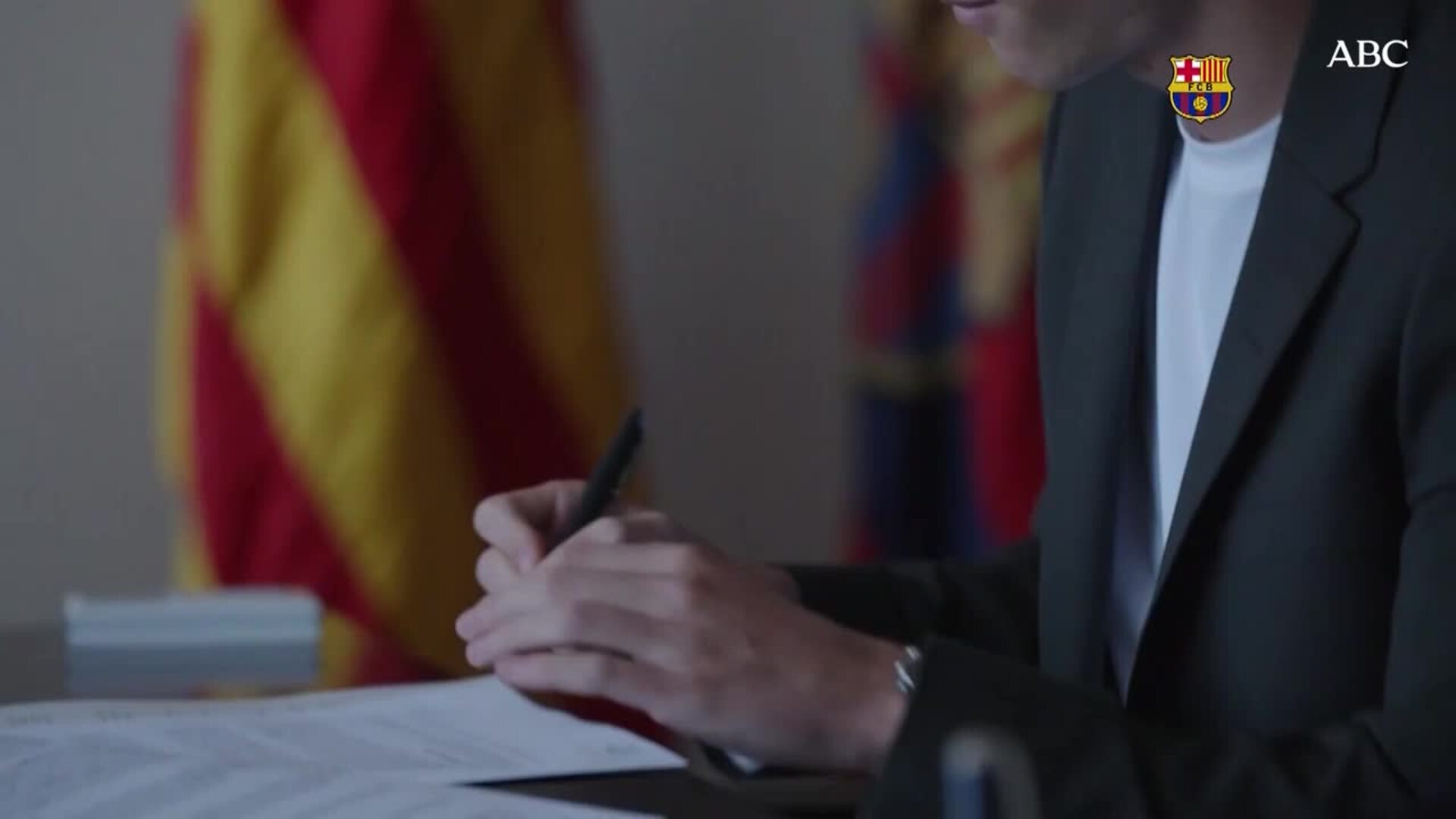 Oficial: Dani Olmo ya es nuevo jugador del Barcelona