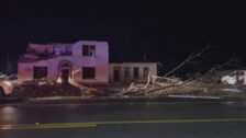 Un tornado deja al menos 23 muertos y docenas de heridos a su paso por Misisipi