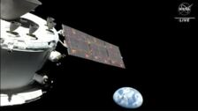 La nave de la misión Artemis I 'roza' la Luna en un vuelo de infarto
