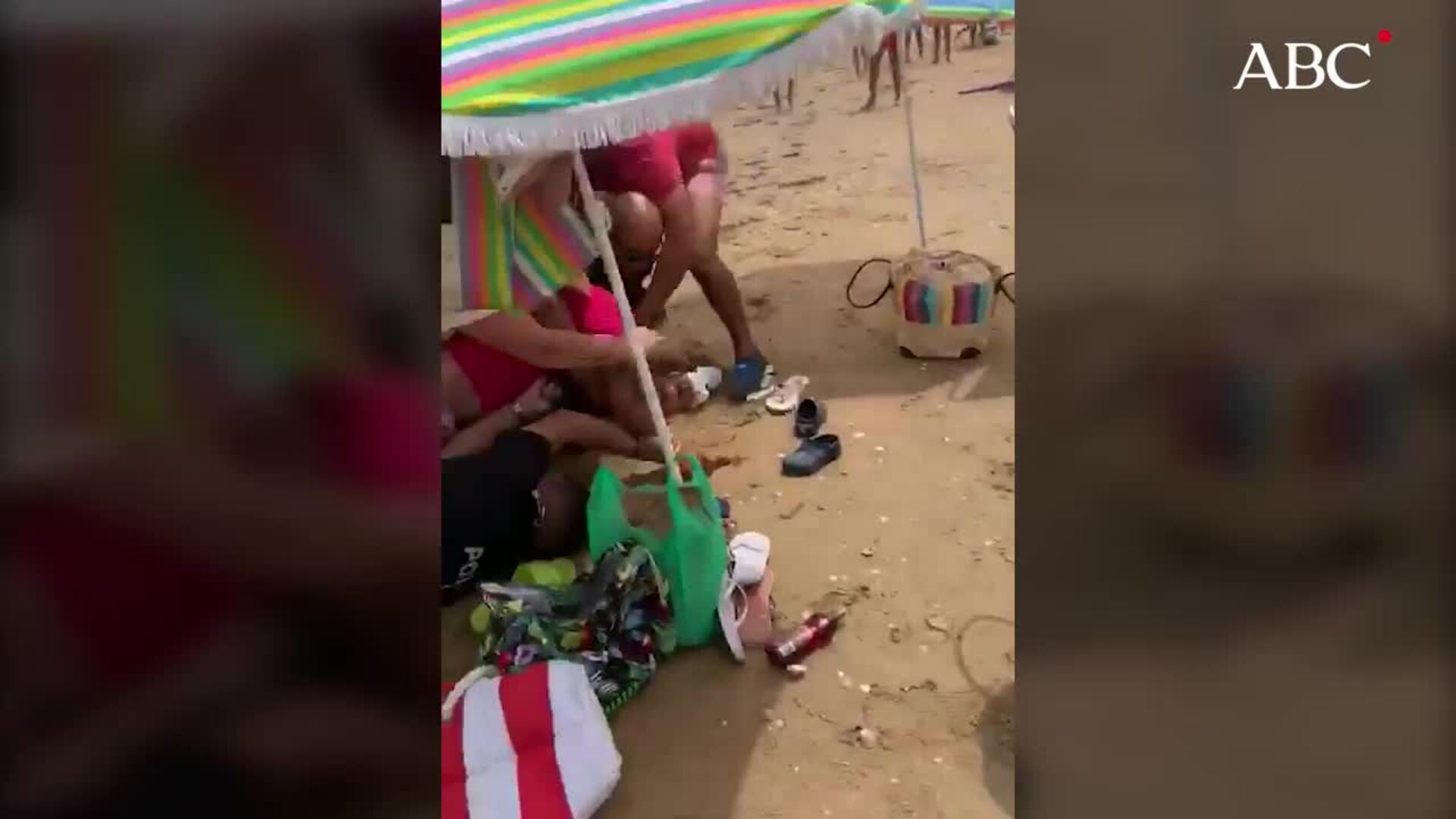 Un vendedor ambulante apuñala al jefe de la Policía Local de Punta Umbría