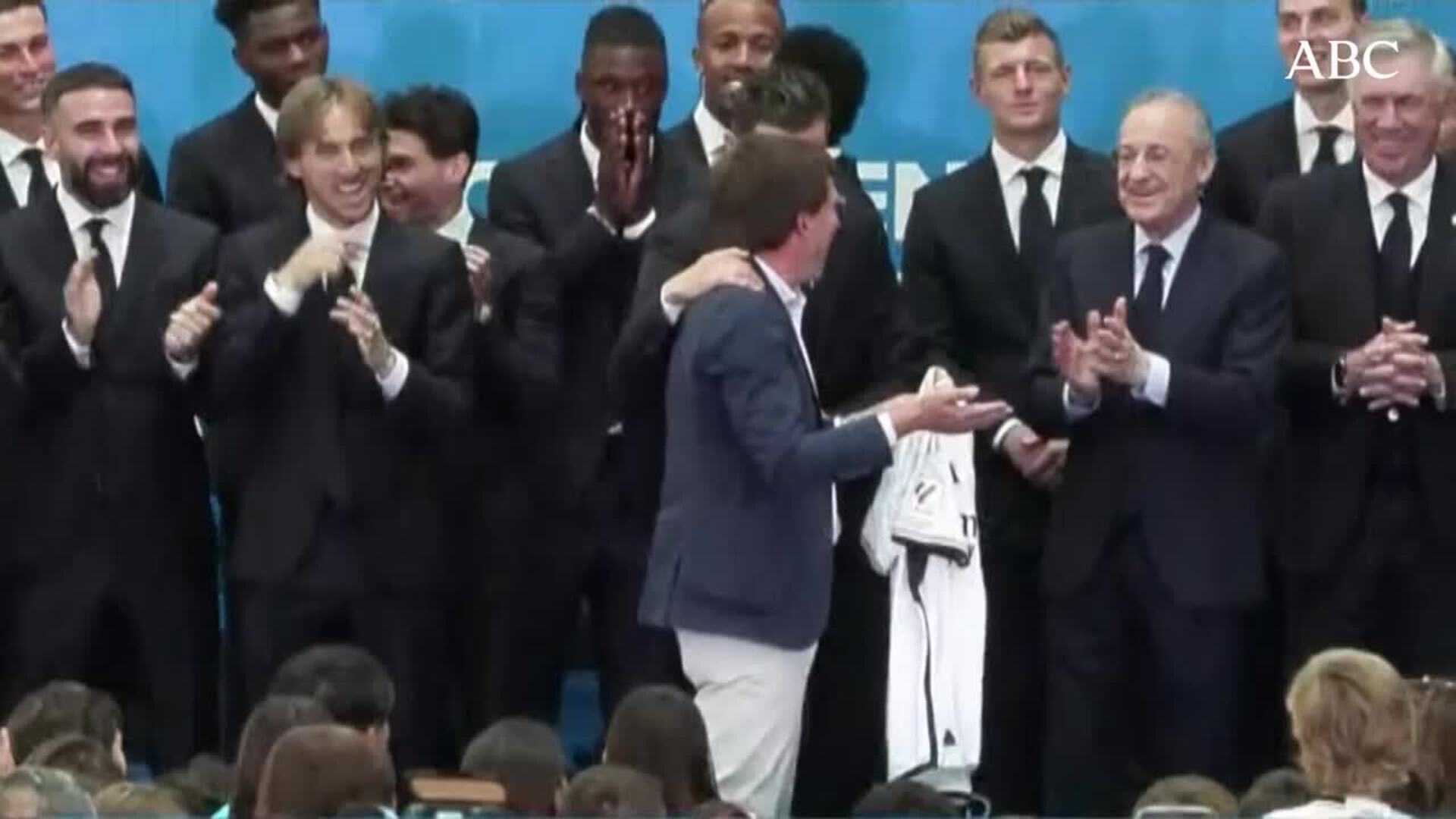 El alcade de Madrid, Jose Luis Martínez Almeida, con Florentino Pérez