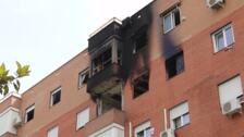 Incendio mortal en Villaverde: «Intentamos salvar a los del 5ºC, pero el fuego salía de su puerta»