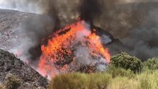 Un incendio forestal en Beneixama (Alicante) obliga a desalojar a 45 personas y arrasa 500 hectáreas