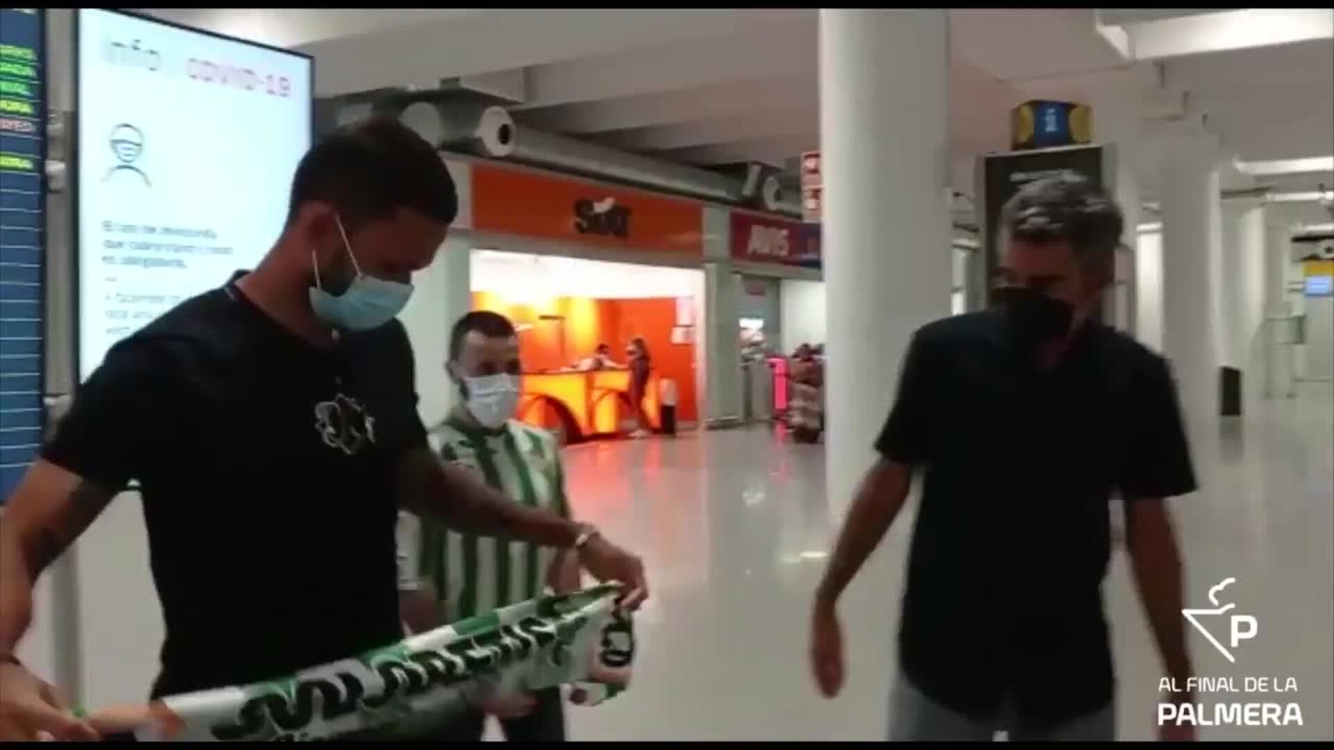 Willian José llega a Sevilla para firmar por el Betis