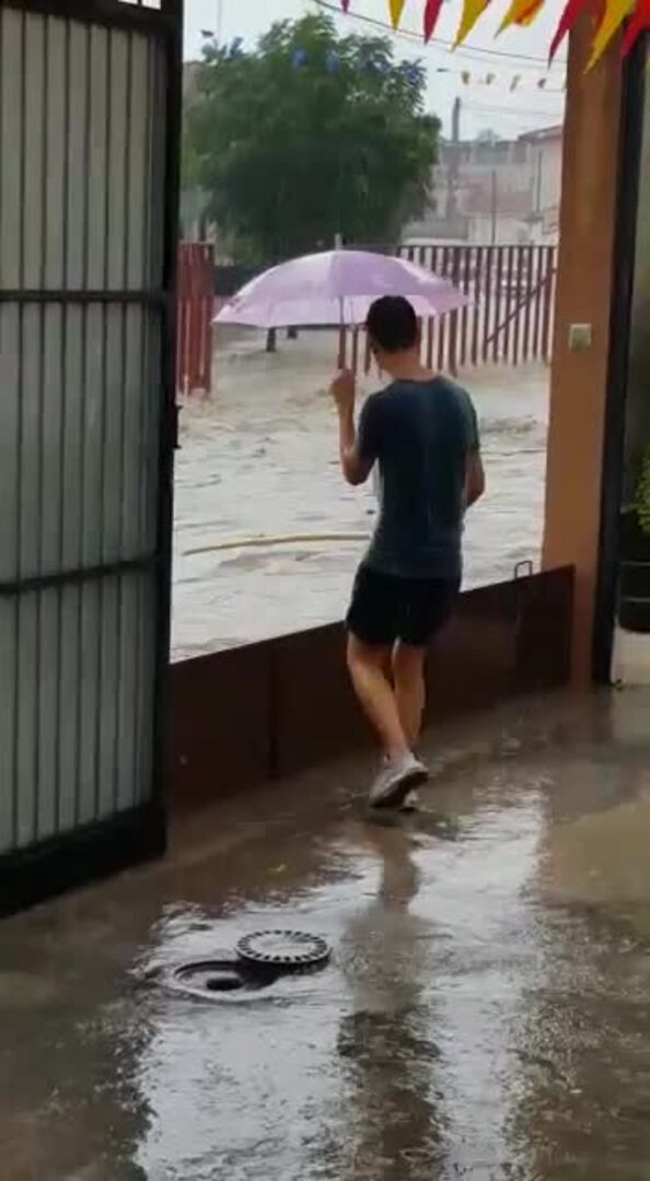 La tromba llega en plenas fiestas a Añover de Tajo