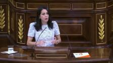 Inés Arrimadas acusa a Pedro Sánchez de olvidar a los jóvenes y de poner en peligro las pensiones