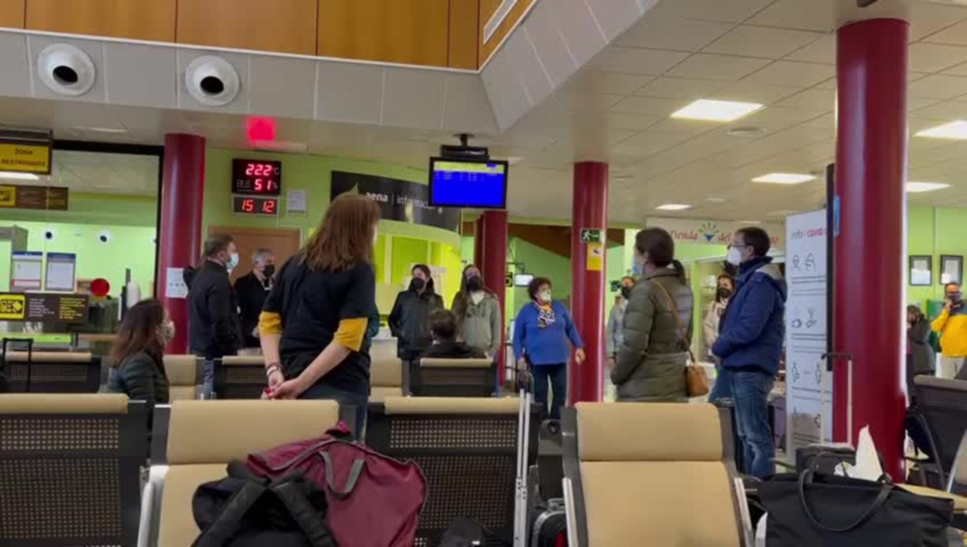 Concierto improvisado en el aeropuerto de El Hierro