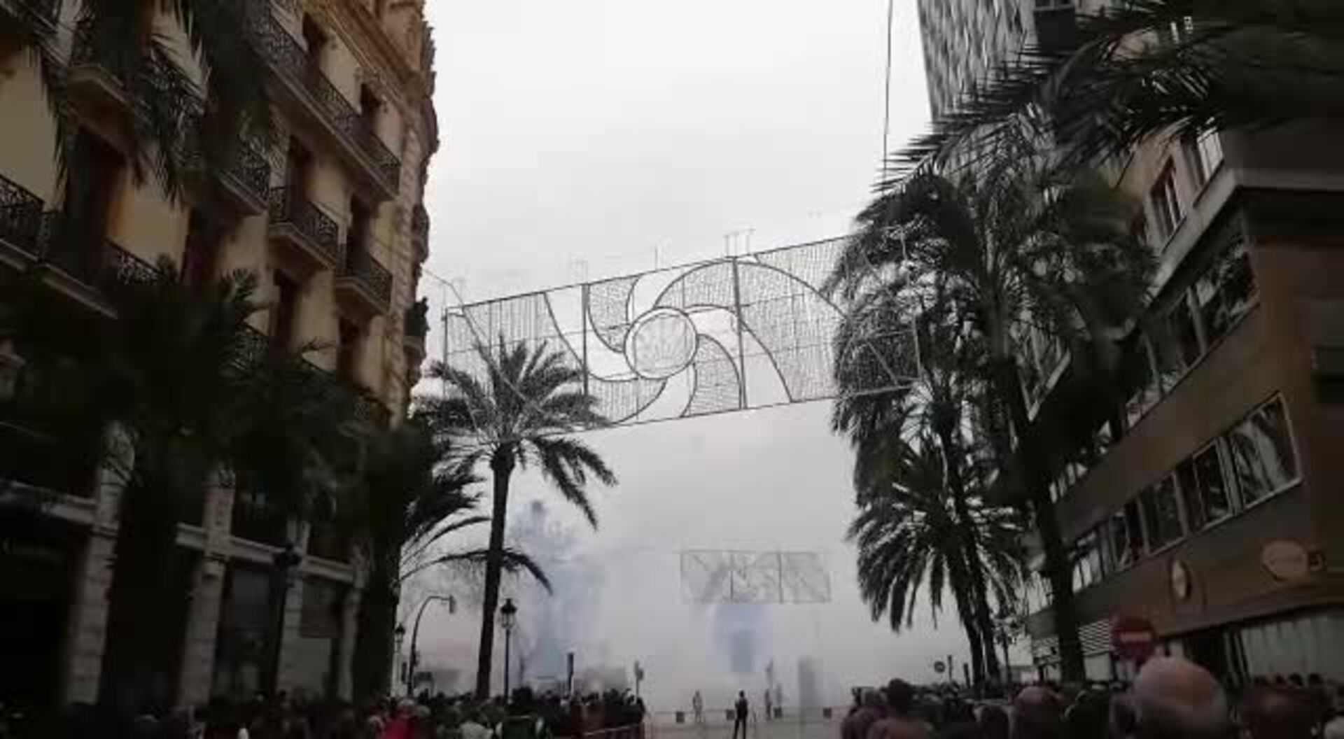 Imagen de un aparcamiento vacío en el centro de Valencia durante las Fallas