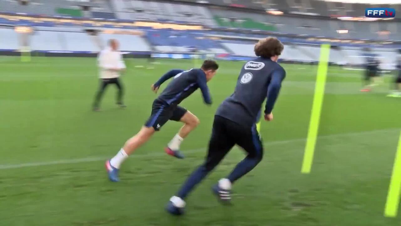 Entrainement des Bleus à la veille de France - Espagne