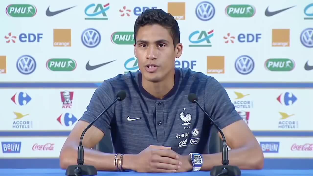 Le replay du point presse d'Hernandez et Varane