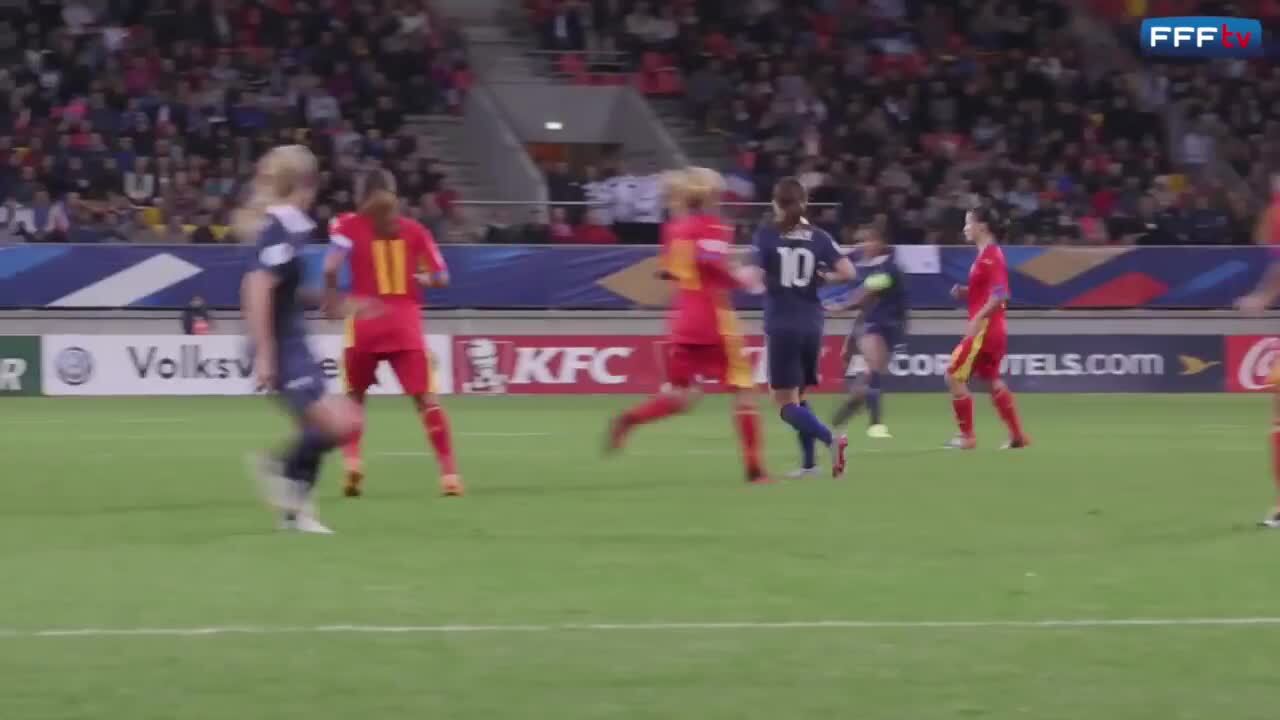 France-Roumanie, 3-0 la victoire vue par Amel Majri