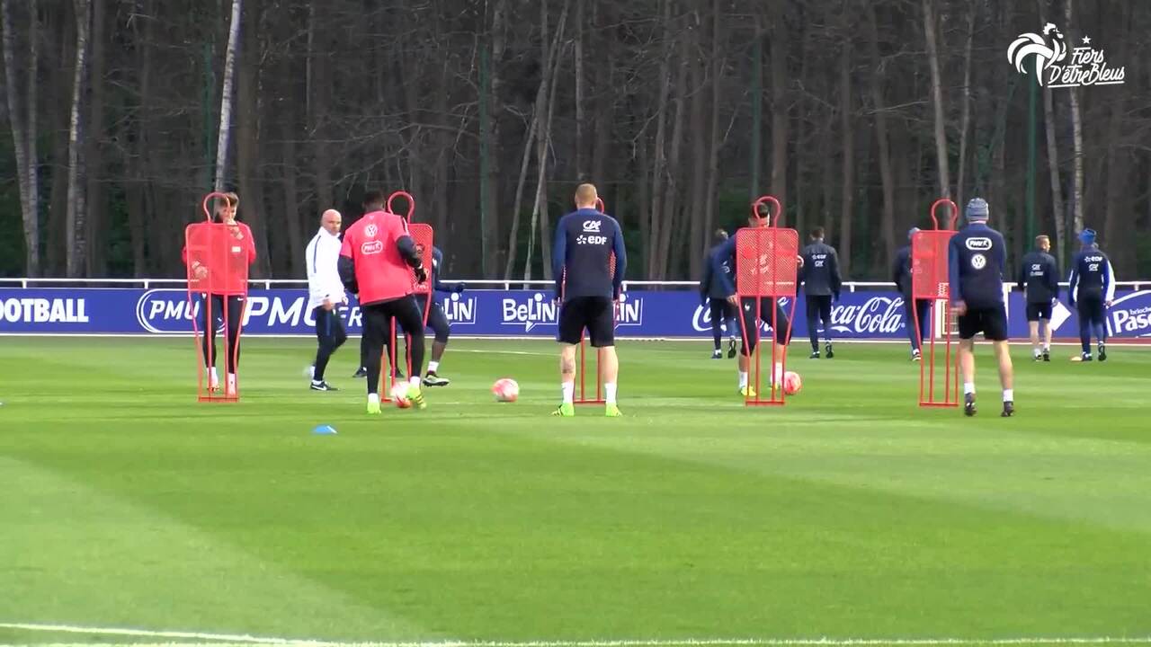 Le clip du premier entrainement des Bleus