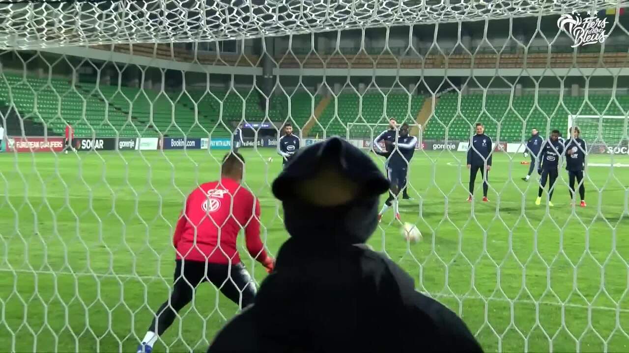 Fin de séance devant le but, Equipe de France