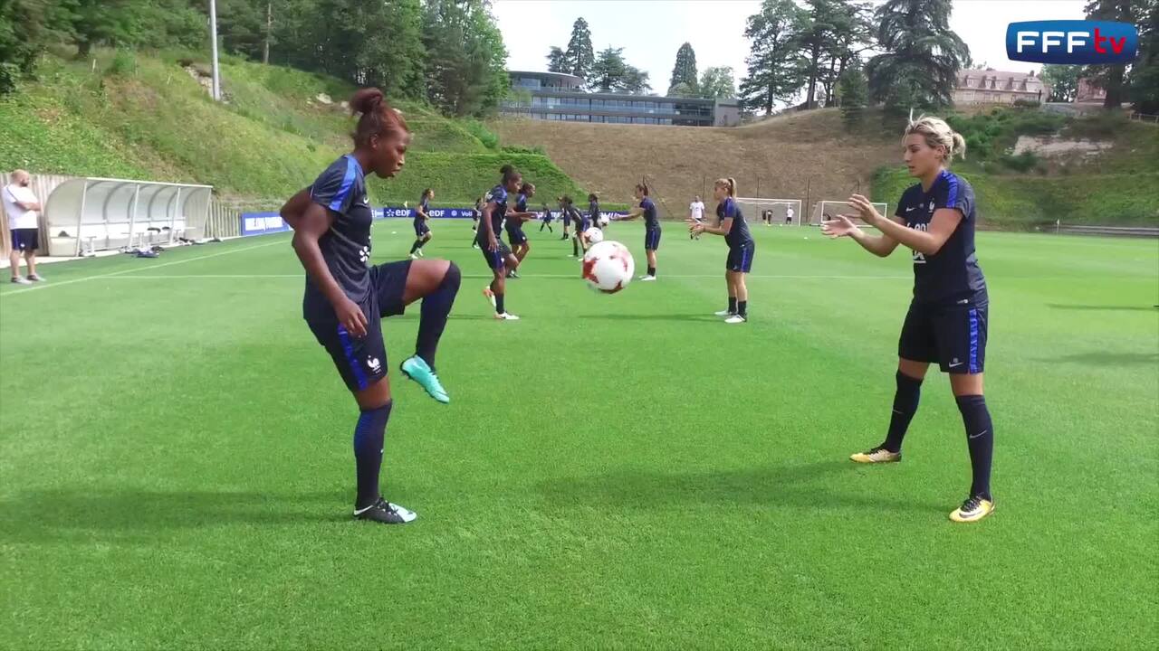 Le clip de l'entraînement des Bleues