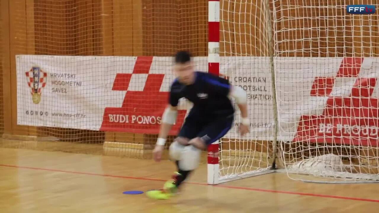 Futsal, Barrages Euro 2018 gros plans sur les gardiens, entraînement