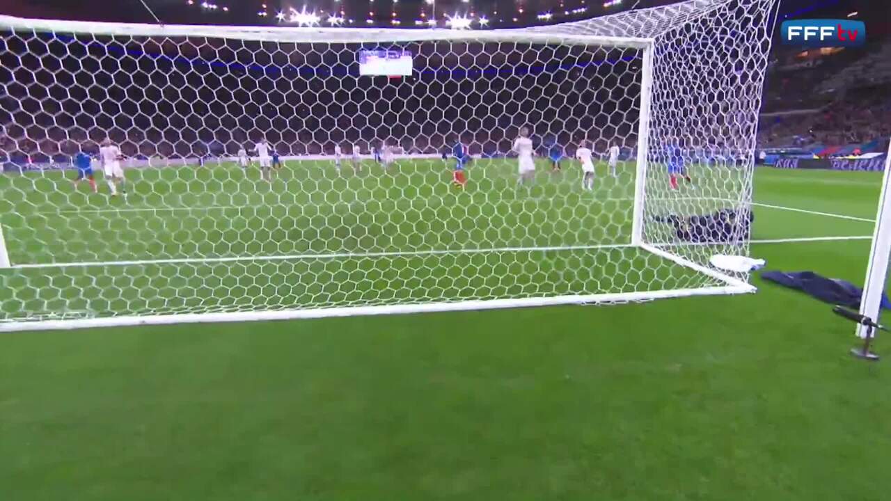 France Russie le but de Dimitri Payet (3-1)