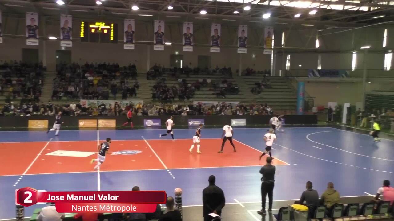 J17 Top Buts