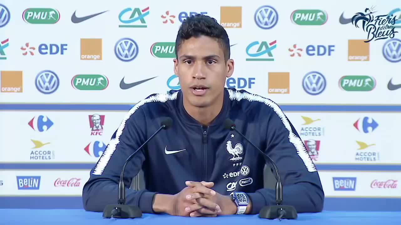 Mardi 19 juin, Équipe de France le point presse de Fekir et Varane (replay)
